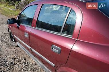 Седан Opel Astra 2006 в 