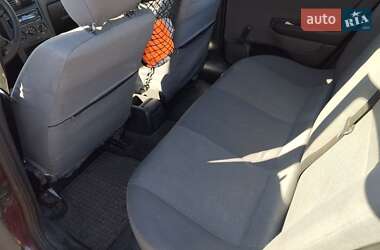Седан Opel Astra 2006 в 