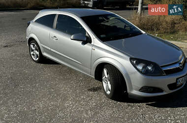 Хэтчбек Opel Astra 2007 в Киеве