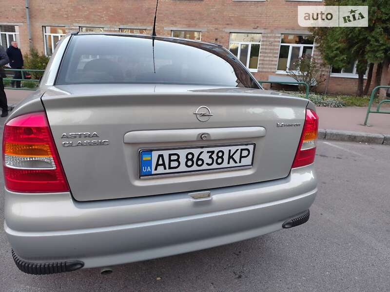 Седан Opel Astra 2007 в 