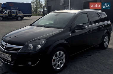 Opel Astra 2010