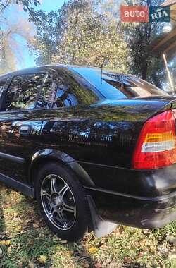 Седан Opel Astra 2007 в Делятині