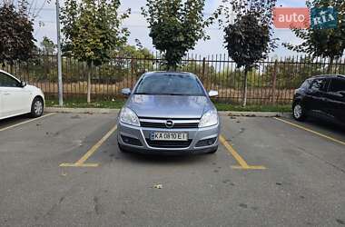 Хэтчбек Opel Astra 2004 в Киеве