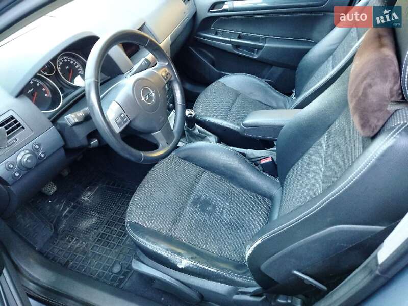 Універсал Opel Astra 2005 в Львові