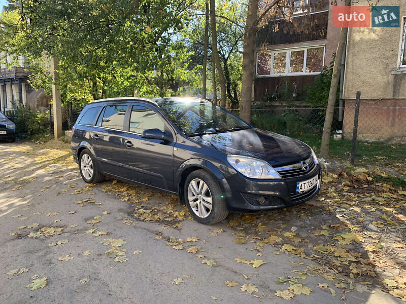 Універсал Opel Astra 2007 в Верховині