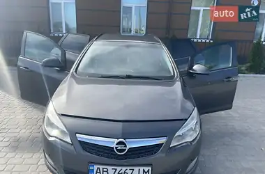 Opel Astra 2012
