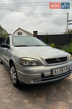 Седан Opel Astra 2004 в 