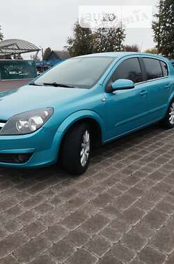 Хэтчбек Opel Astra 2005 в Полтаве