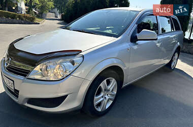Универсал Opel Astra 2010 в Бобринце