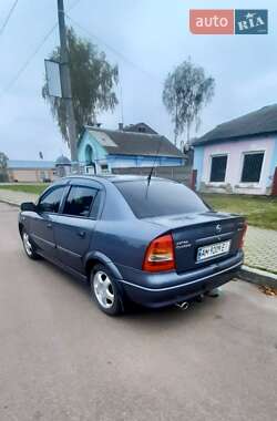 Седан Opel Astra 2007 в Овруче