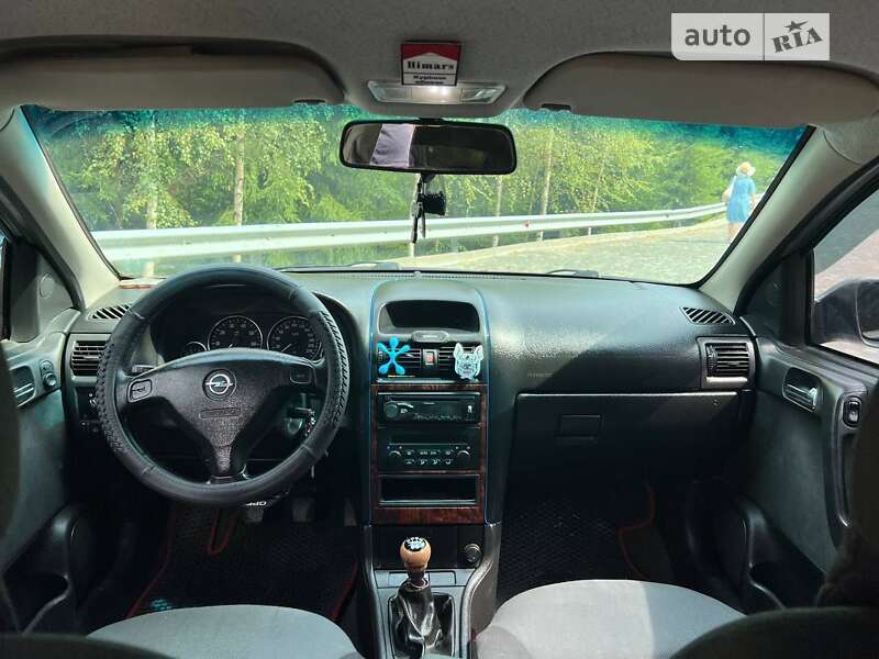 Універсал Opel Astra 2003 в Надвірній