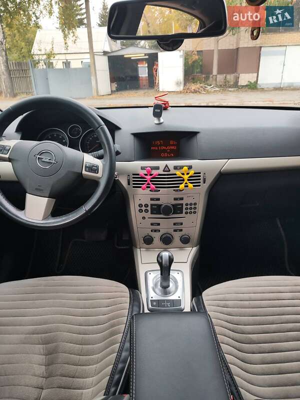 Хэтчбек Opel Astra 2007 в Лозовой