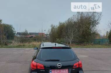 Універсал Opel Astra 2012 в Костопілі