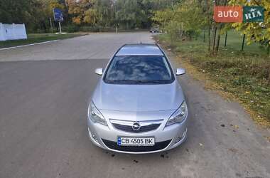 Универсал Opel Astra 2011 в 