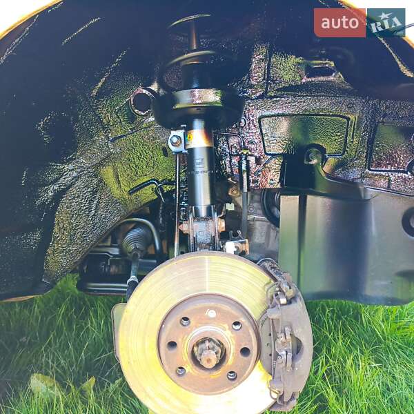 Седан Opel Astra 2006 в Києві