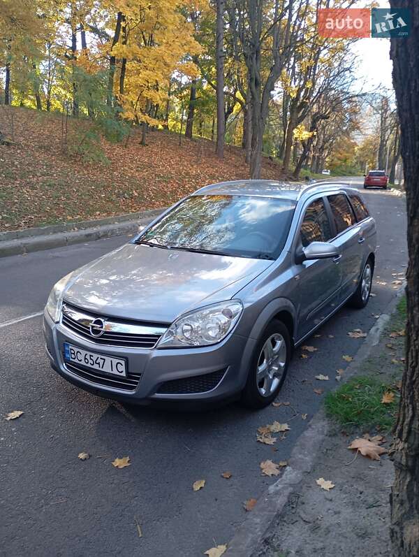 Универсал Opel Astra 2007 в Львове