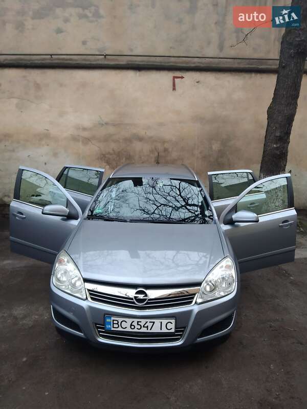 Универсал Opel Astra 2007 в Львове