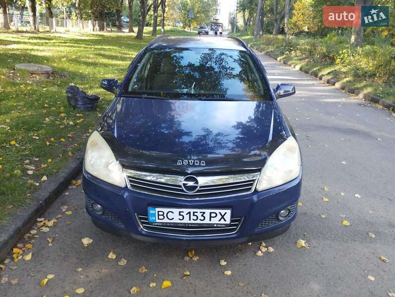 Універсал Opel Astra 2007 в Тернополі