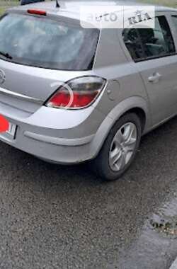 Opel Astra 2013