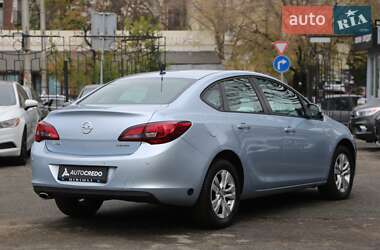 Седан Opel Astra 2017 в Киеве