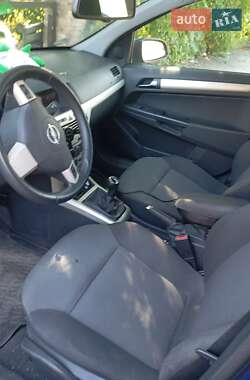 Универсал Opel Astra 2007 в Киеве