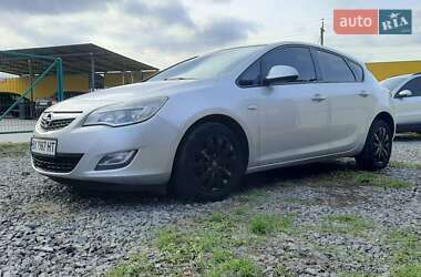 Opel Astra 2011