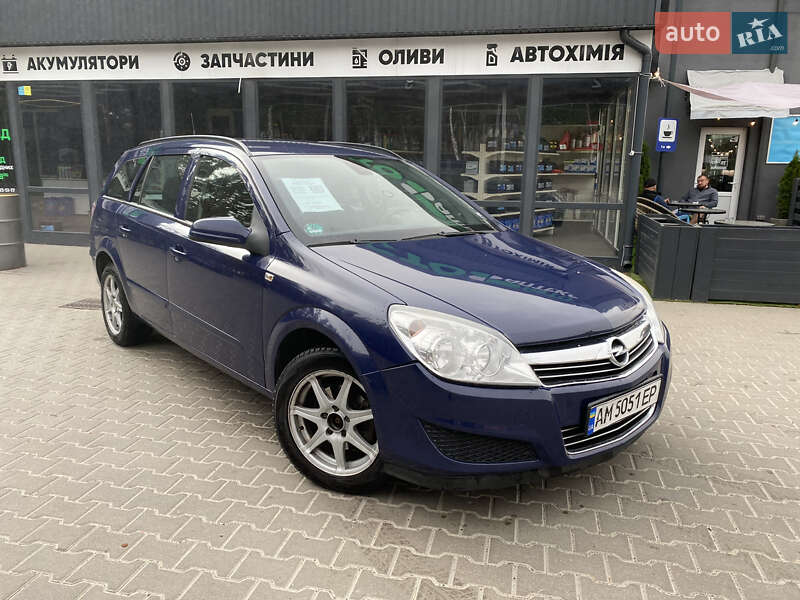 Універсал Opel Astra 2009 в Бучі