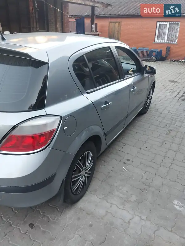 Opel Astra 2004