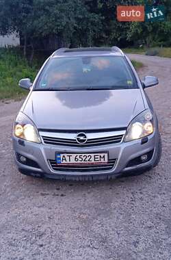Универсал Opel Astra 2010 в 