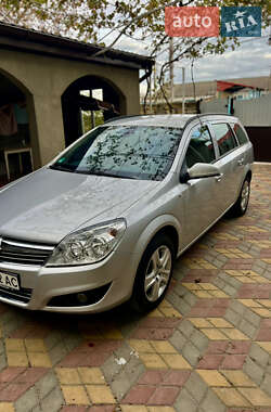 Універсал Opel Astra 2009 в Татарбунарах