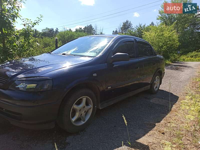 Седан Opel Astra 1999 в Тернополе