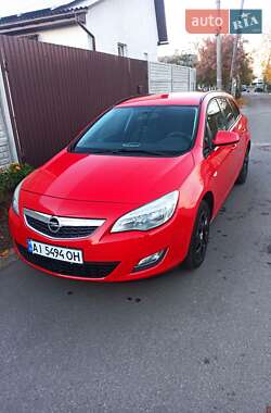 Opel Astra 2011 Opel Astra 2011
