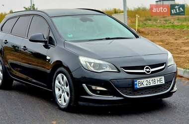 Универсал Opel Astra 2014 в Ровно