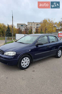 Седан Opel Astra 2008 в Кам'янці