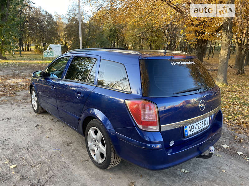 Универсал Opel Astra 2008 в Киеве