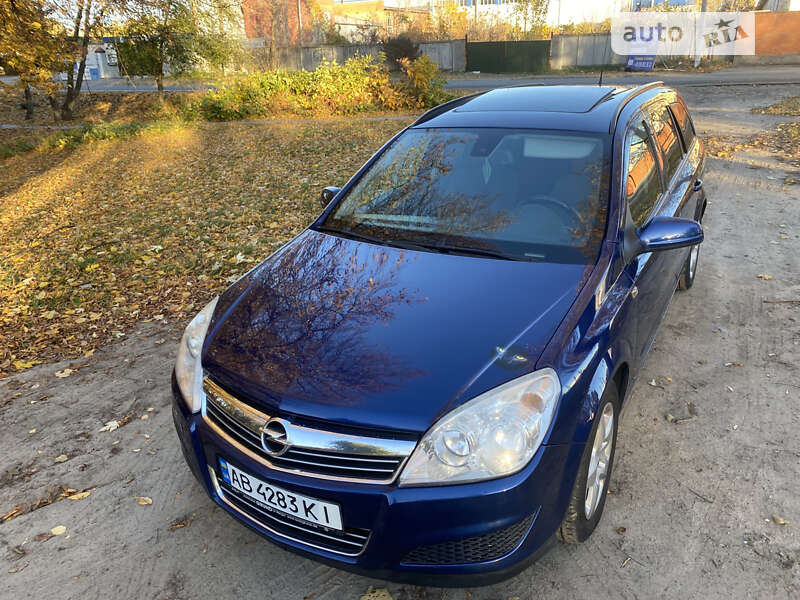 Универсал Opel Astra 2008 в Киеве