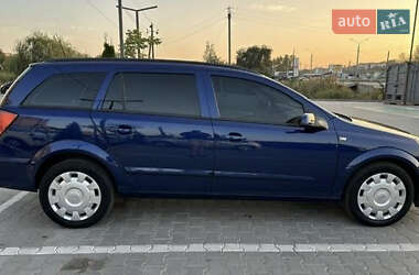 Универсал Opel Astra 2005 в 