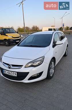 Opel Astra 2014