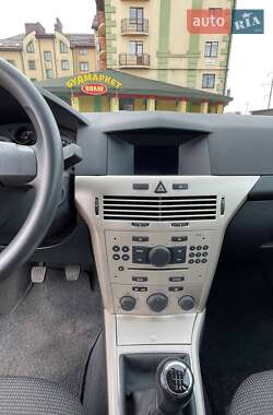 Универсал Opel Astra 2008 в 