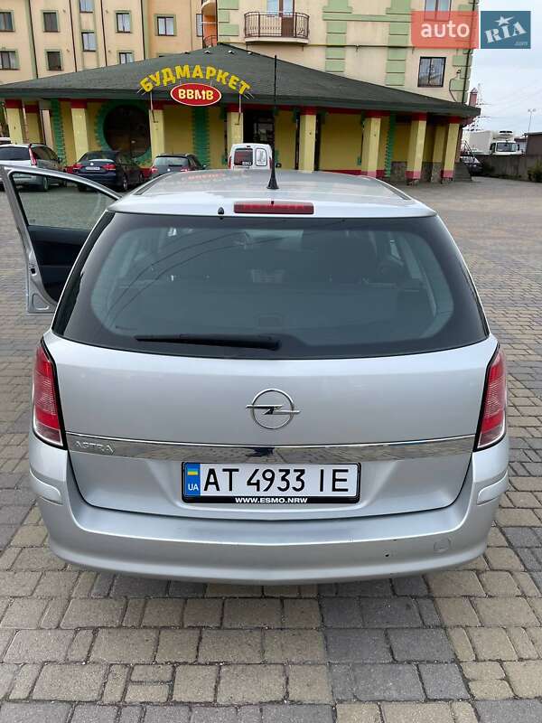 Универсал Opel Astra 2008 в Ивано-Франковске