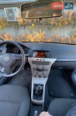Универсал Opel Astra 2008 в 