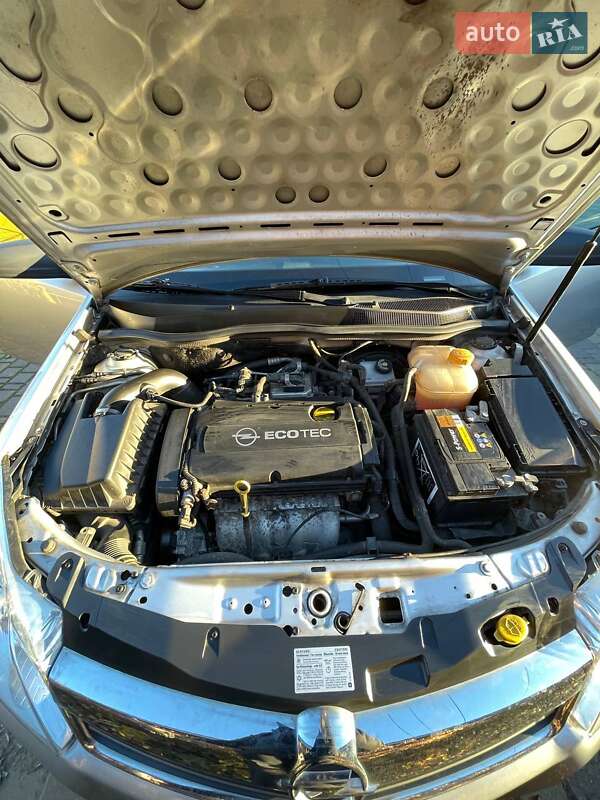 Универсал Opel Astra 2008 в Ивано-Франковске