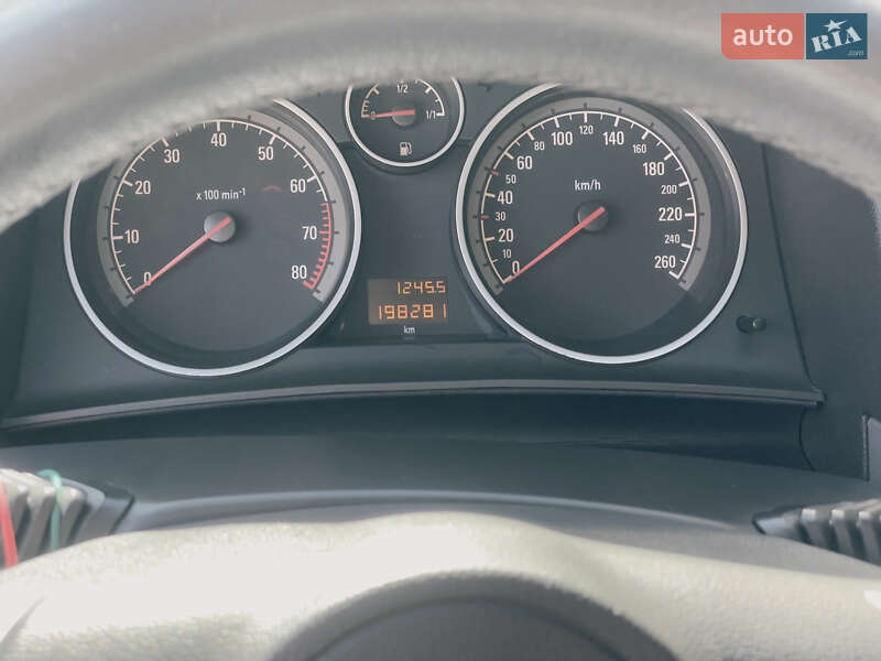 Хэтчбек Opel Astra 2009 в Ровно