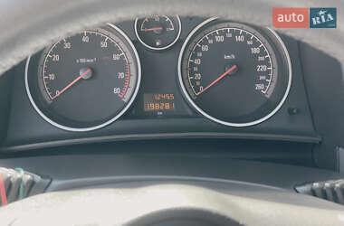 Хетчбек Opel Astra 2009 в 