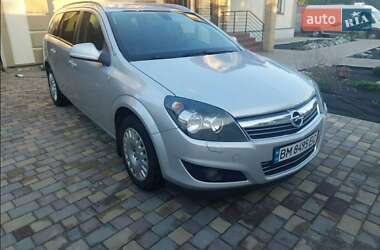 Opel Astra 2011