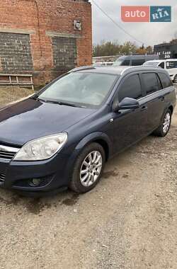 Універсал Opel Astra 2009 в Коломиї