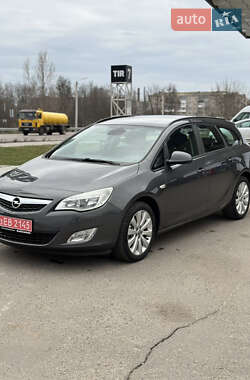 Opel Astra 2011