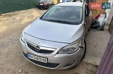 Универсал Opel Astra 2011 в Днепре