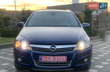 Универсал Opel Astra 2009 в Стрые