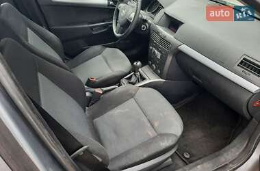 Универсал Opel Astra 2006 в Хмельницком